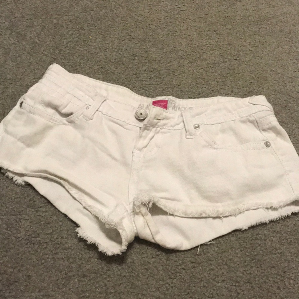Almost famous white cut off shorts
